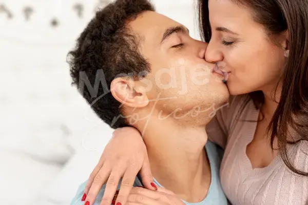 En el amplio universo de la intimidad en pareja, explorar nuevas sensaciones es fundamental para mantener viva la conexión. En esta guía de Silena Spa descubrirás qué es el beso...